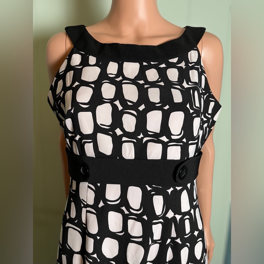 London Times Black & White Sleeveless Dress Size 8 - Picture 4 of 9